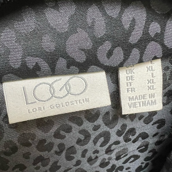 LOGO by Lori Goldstein Gray Sweater - Picture 14 of 14